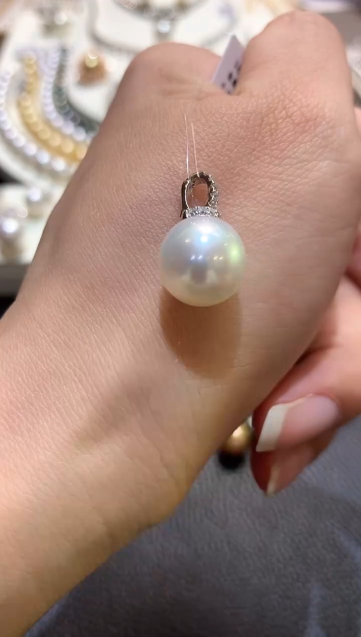 18K金镶嵌吊坠海水珍珠m14 