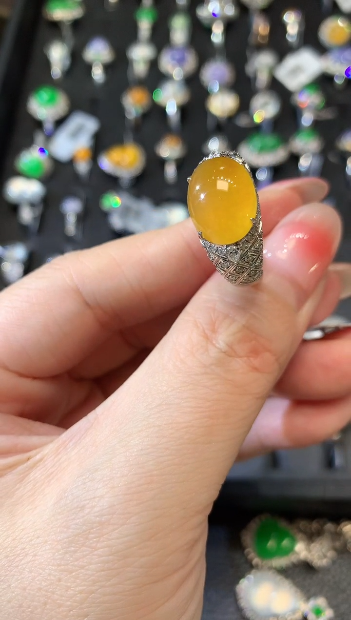 【闪购商品】翡翠戒指18K金镶嵌F116 翡翠