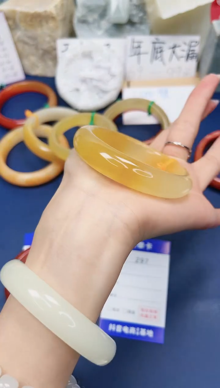 【闪购商品】石英质玉手镯未镶嵌297-财气镯55圈口