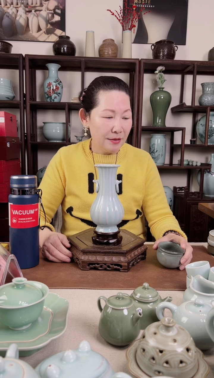 【闪购商品】杯青瓷 粉青 象耳瓶