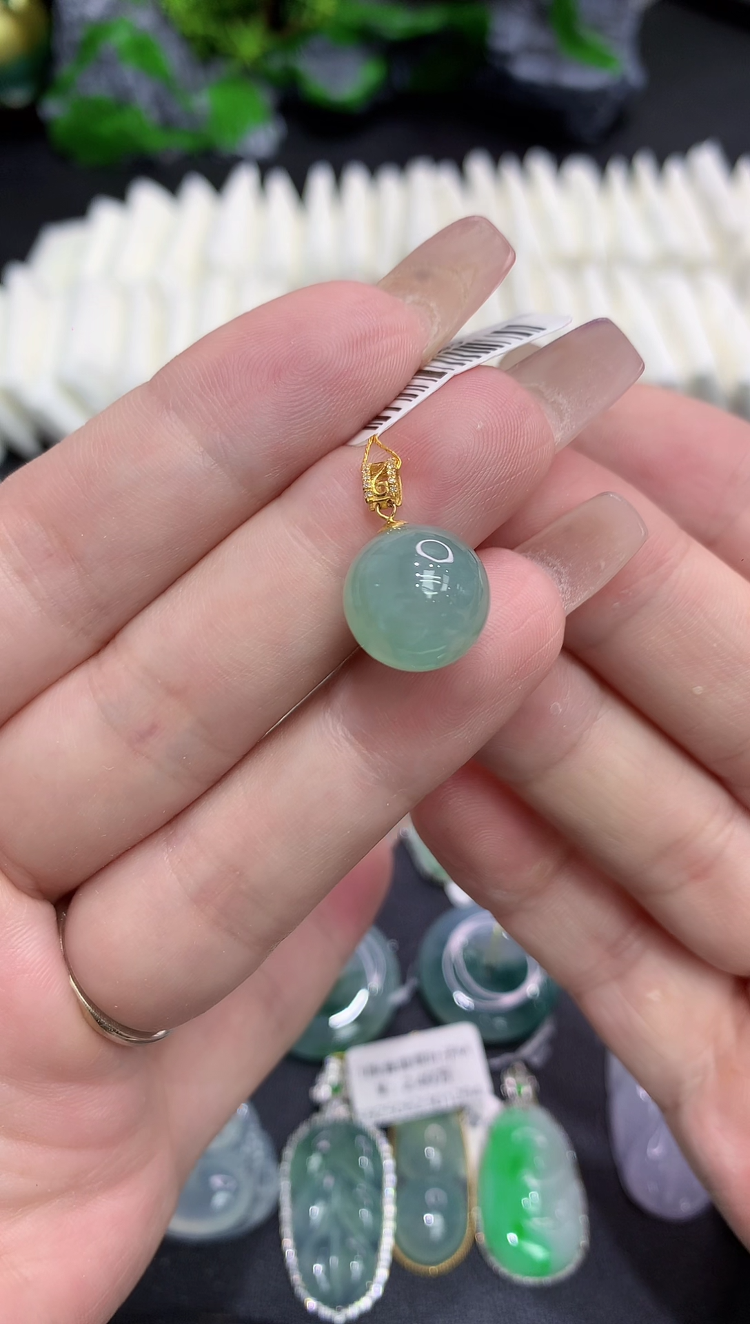 翡翠18K金镶嵌吊坠(不含链)1111