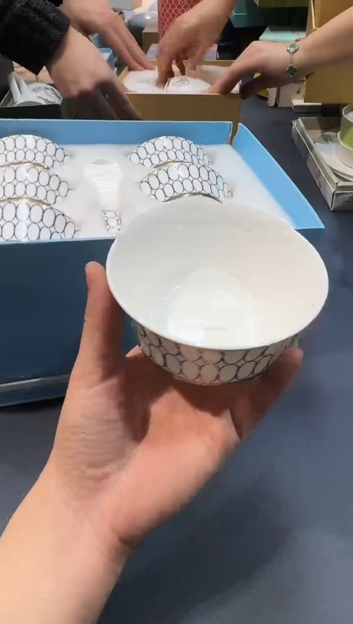 【闪购商品】碗B950-SM04全场正品，京东包邮