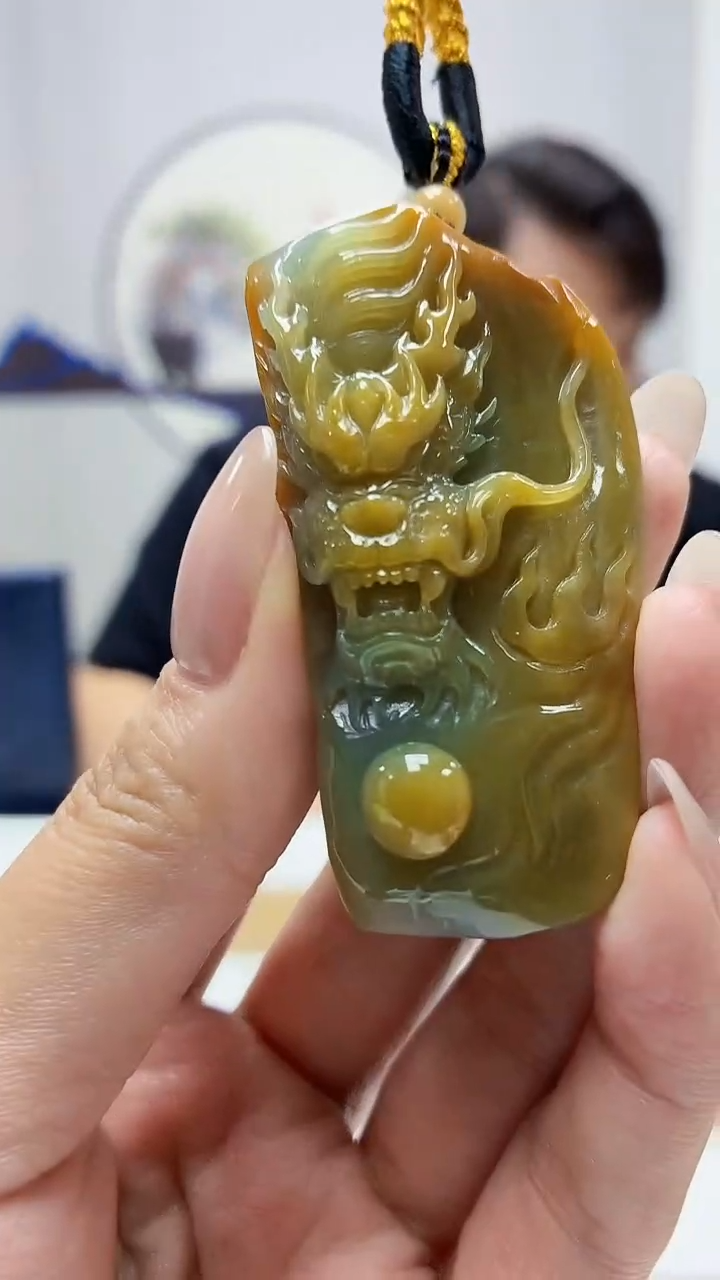 未镶嵌定制翡翠5060MM-毛货挂件108