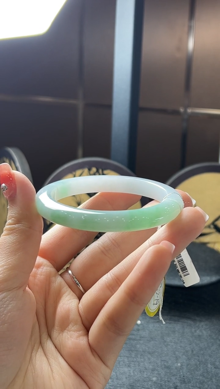 【闪购商品】翡翠手镯未镶嵌翡翠手镯（54）