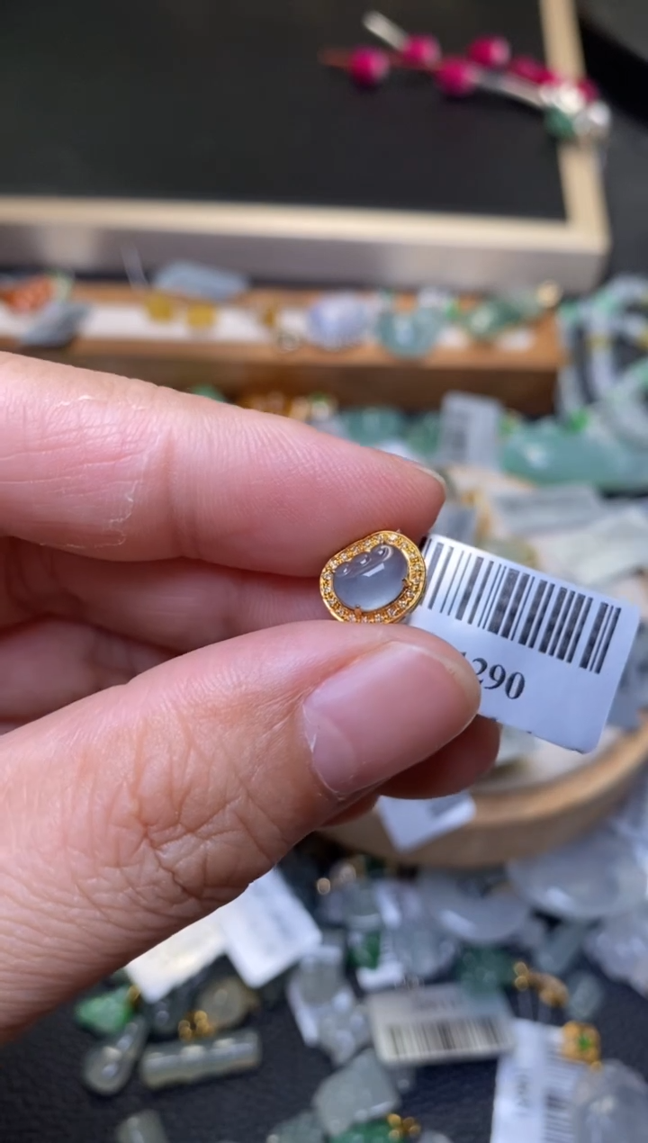 翡翠18K金镶嵌颈饰翡翠10290