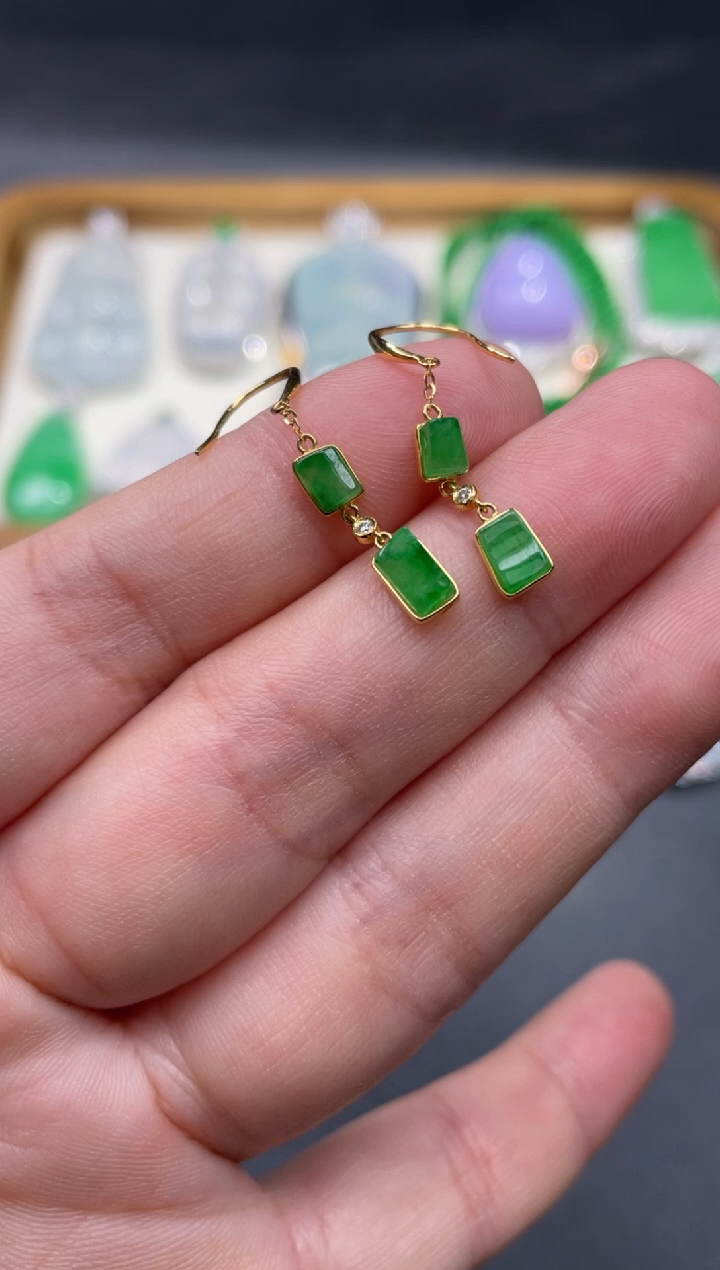 【闪购商品】翡翠耳饰18K金镶嵌21..........