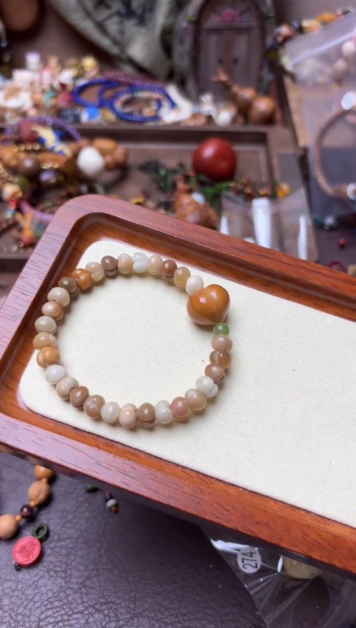 手串白玉菩提龙脊屁桃手链