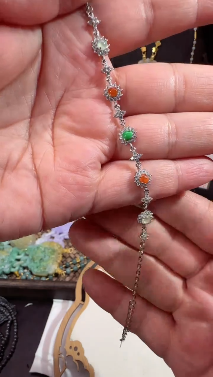 【闪购商品】翡翠颈饰未镶嵌拍照