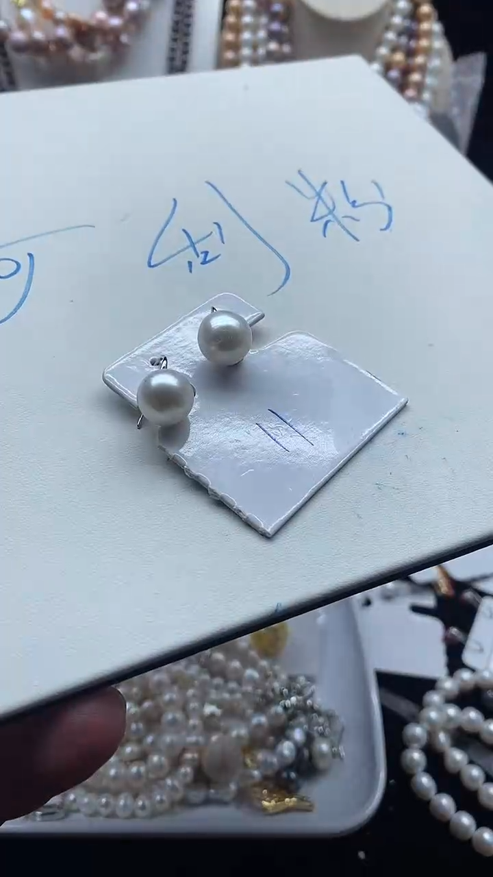 【闪购商品】淡水珍珠颈饰合金1