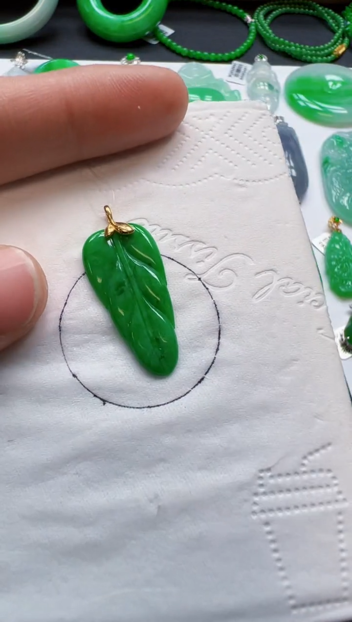 【闪购商品】定制翡翠18K金镶嵌880元