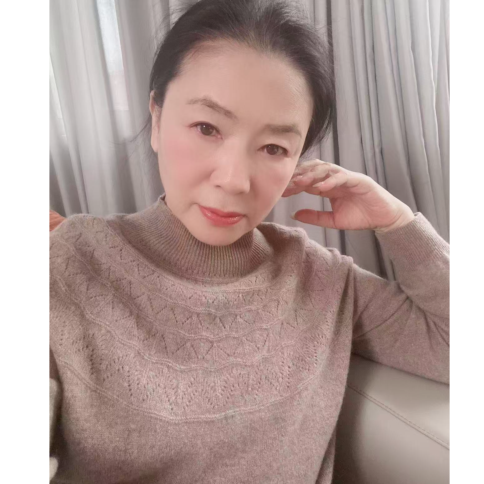 AENSE  25年   一线成衣镂空半高领毛衫