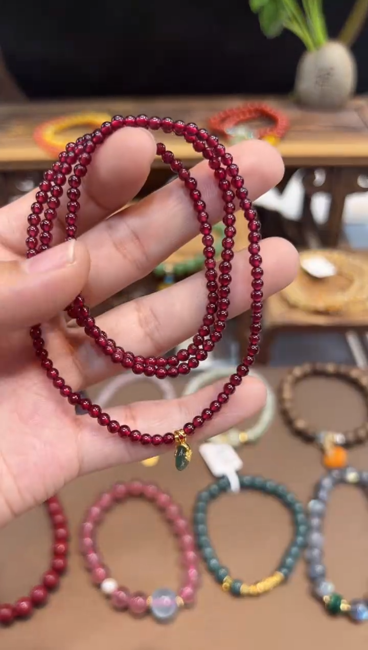 【闪购商品】石榴石手链未镶嵌@@手饰