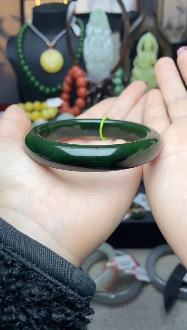 【闪购商品】和田玉手镯未镶嵌手镯