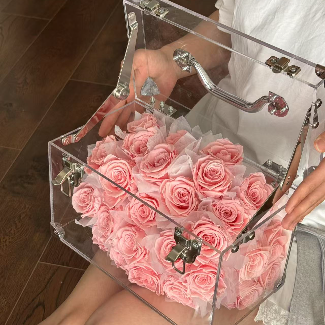 《L B D R》情人节行李箱玫瑰永生花 送女友闺蜜生日告白礼物