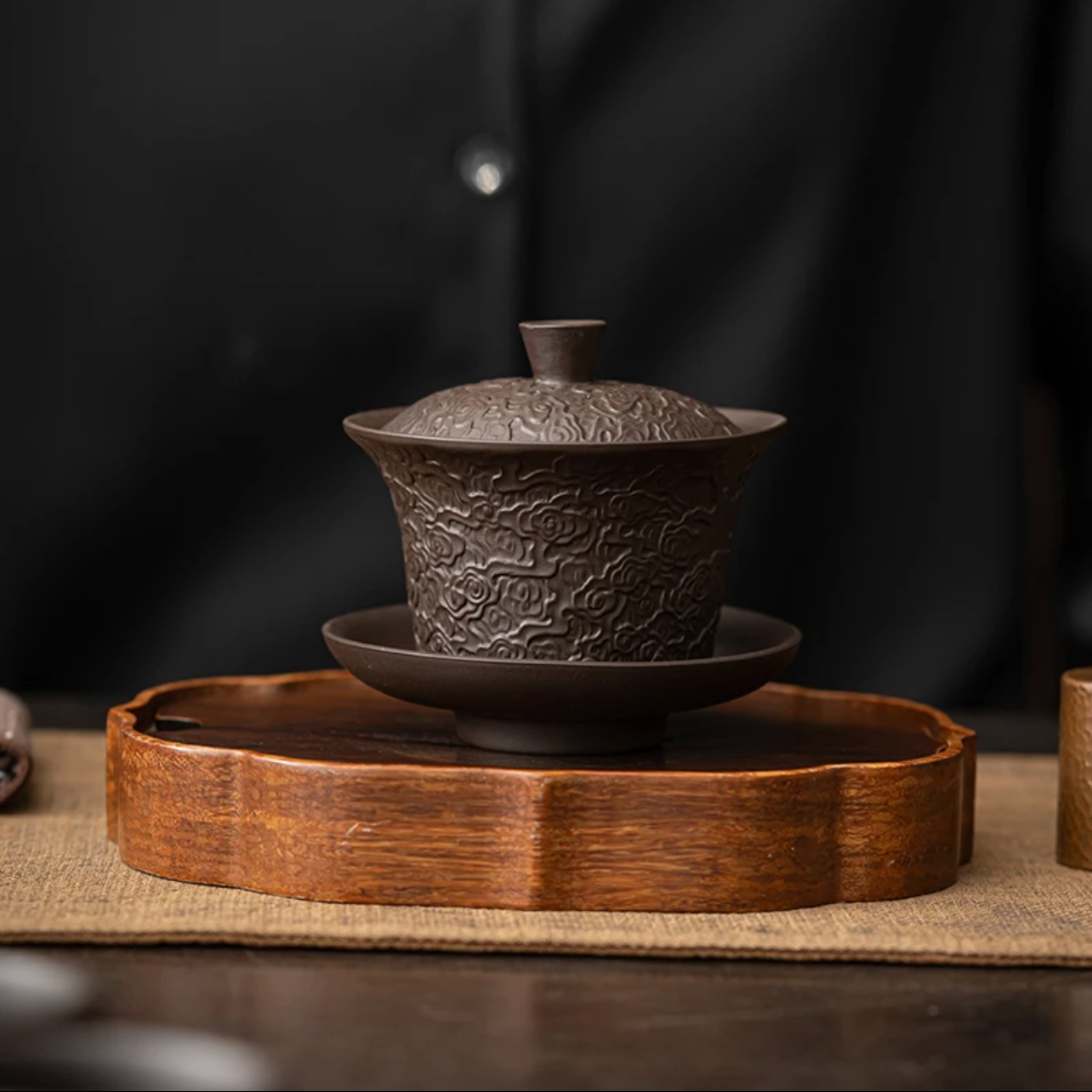 悬停紫砂浮雕祥云三才盖碗大号复古茶具防烫茶碗茶道泡茶碗005