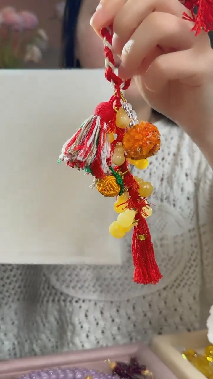 【闪购商品】蜜蜡吊坠(不含链)未镶嵌天然蜜蜡葫芦吊坠赠编绳