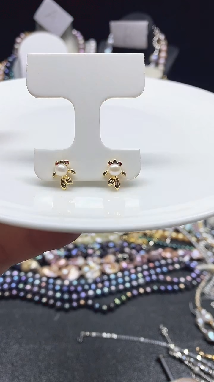 【闪购商品】淡水珍珠耳饰未镶嵌多人