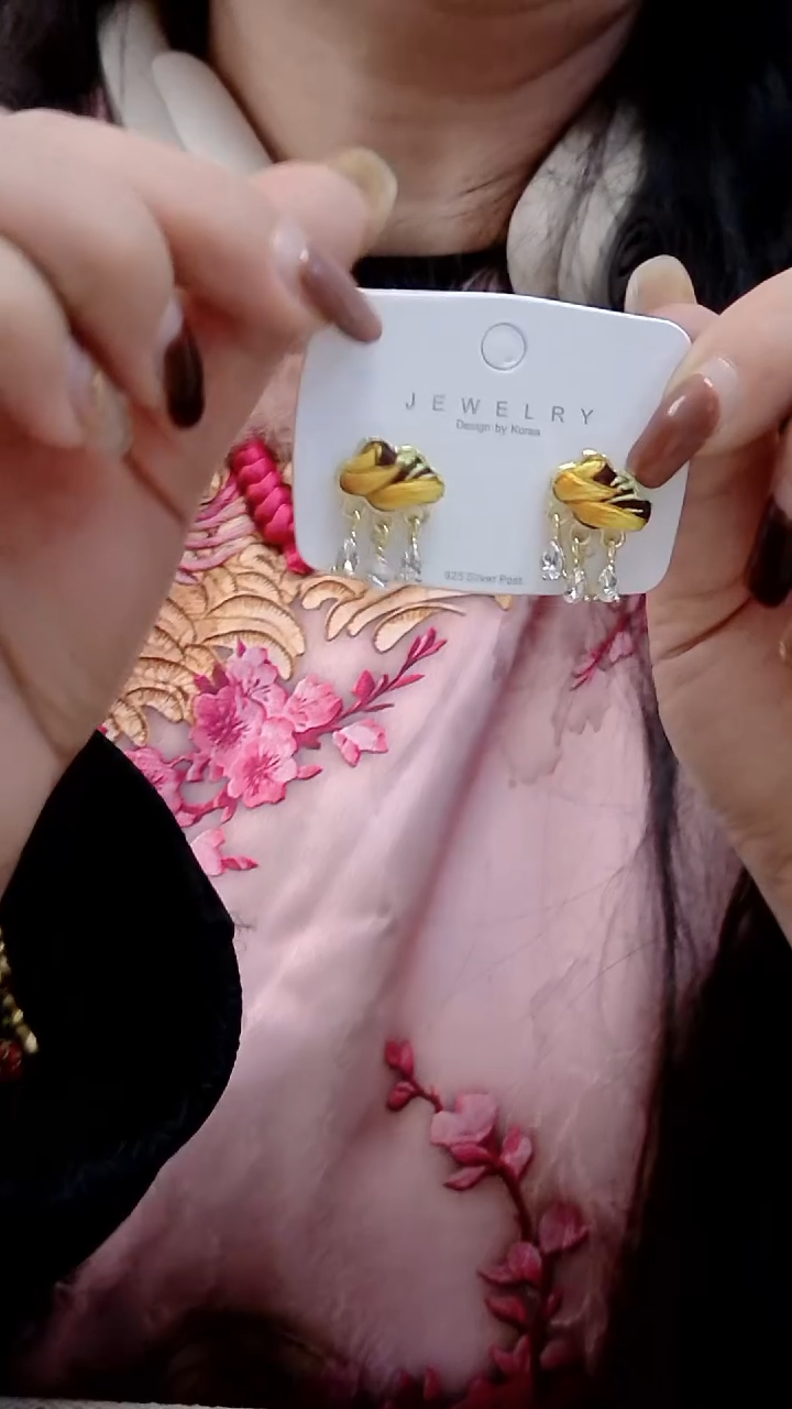 【闪购商品】织绣民族风老绣饰品158