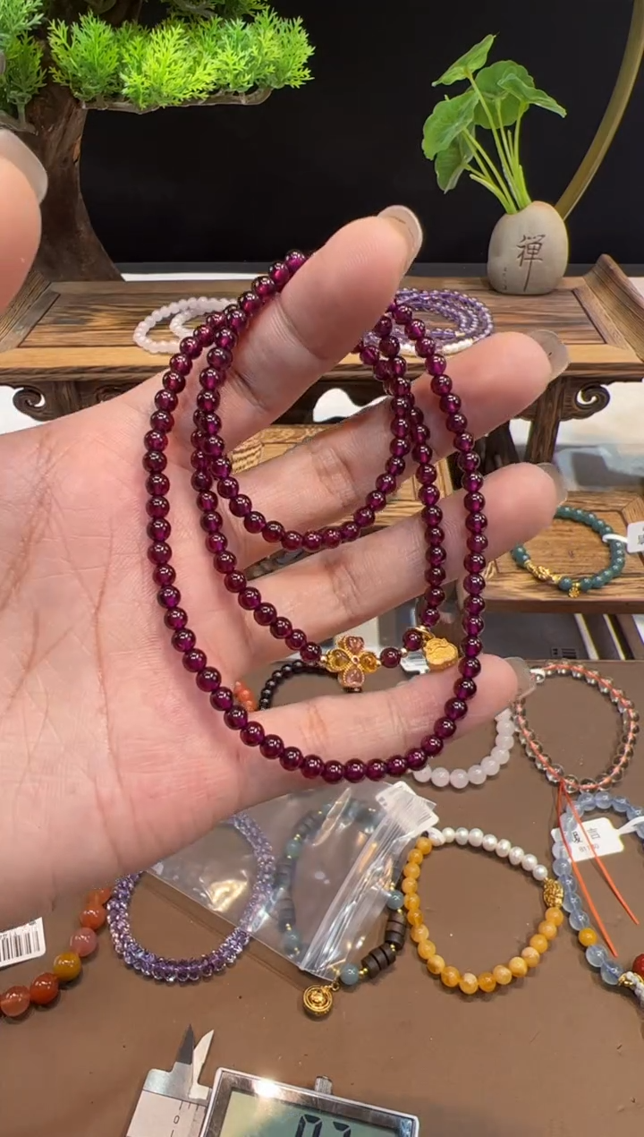 【闪购商品】石榴石手串未镶嵌@@手饰