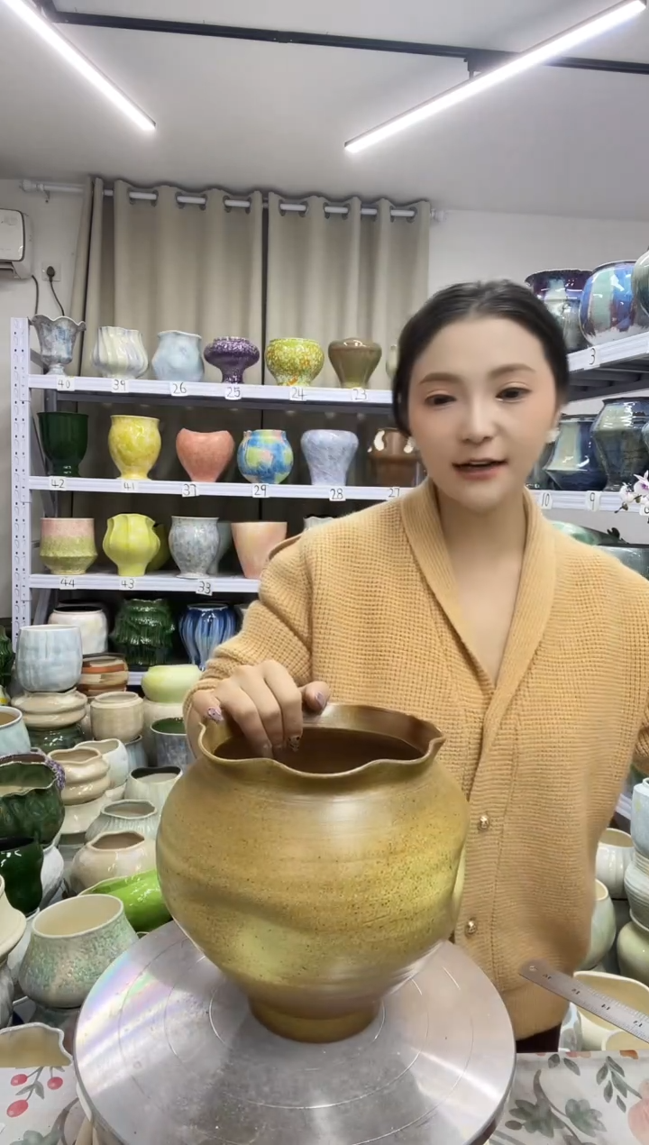 【微瑕】【12.1】花盆 高度：18  口径：15