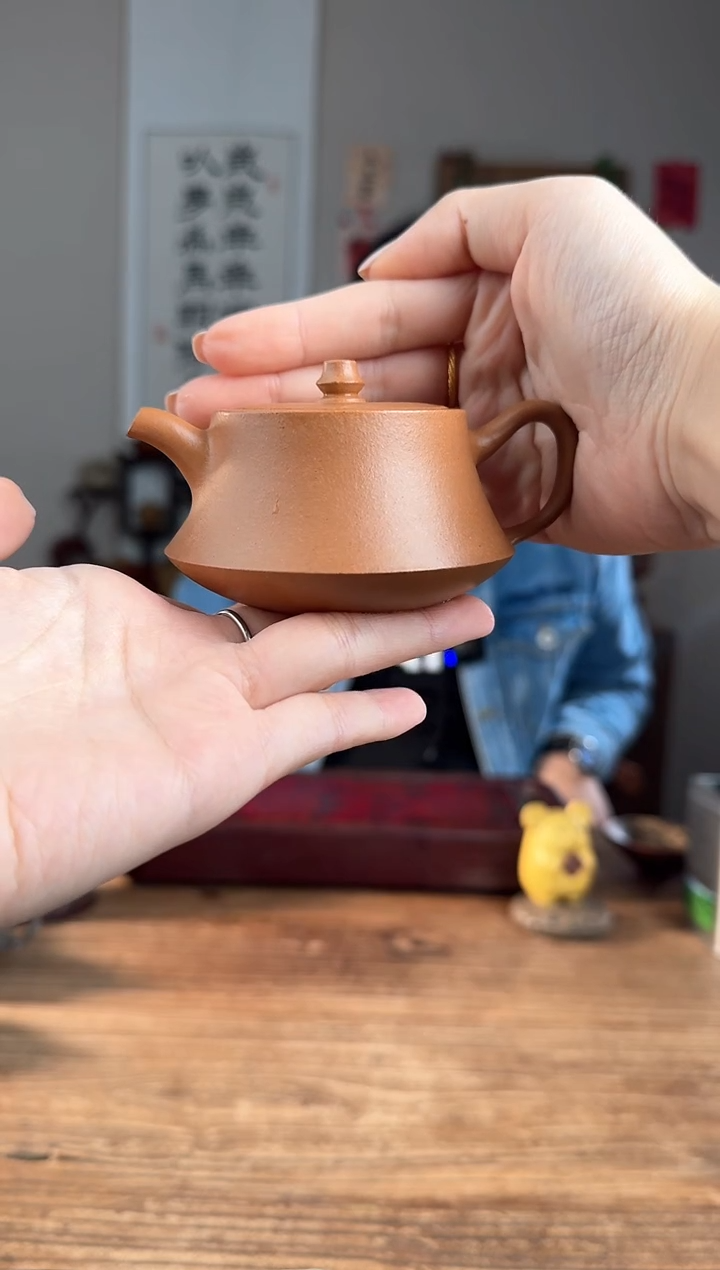 【闪购商品】紫砂茶壶柱础 葵黄