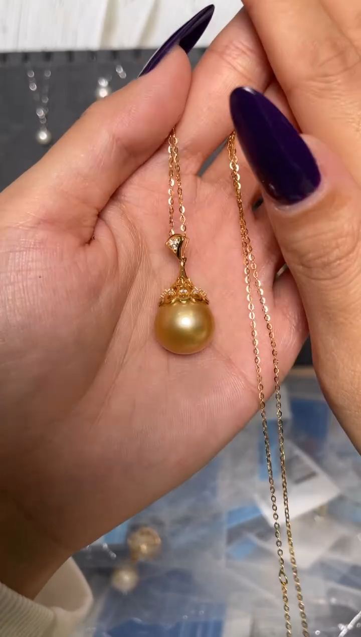 【闪购商品】海水珍珠颈饰银S925镶嵌金珠