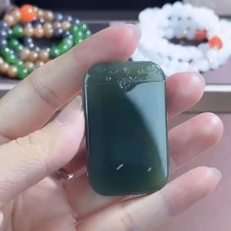 和田玉     无事牌