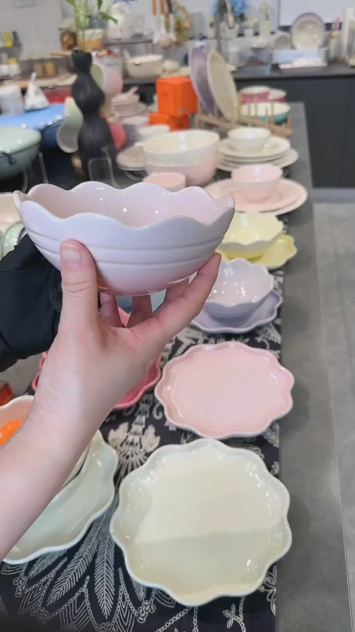 【闪购商品】瓷炻彩花边碗14cm-樱花粉