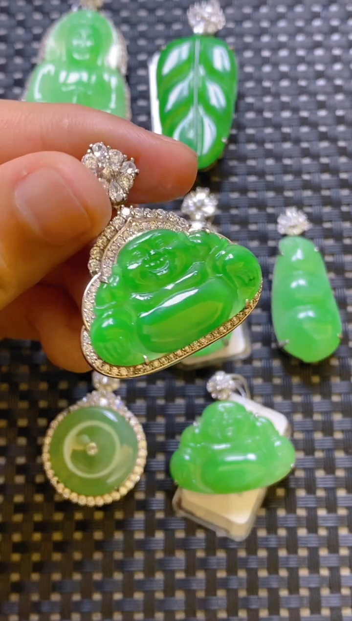 【闪购商品】翡翠颈饰银S925镶嵌吊坠