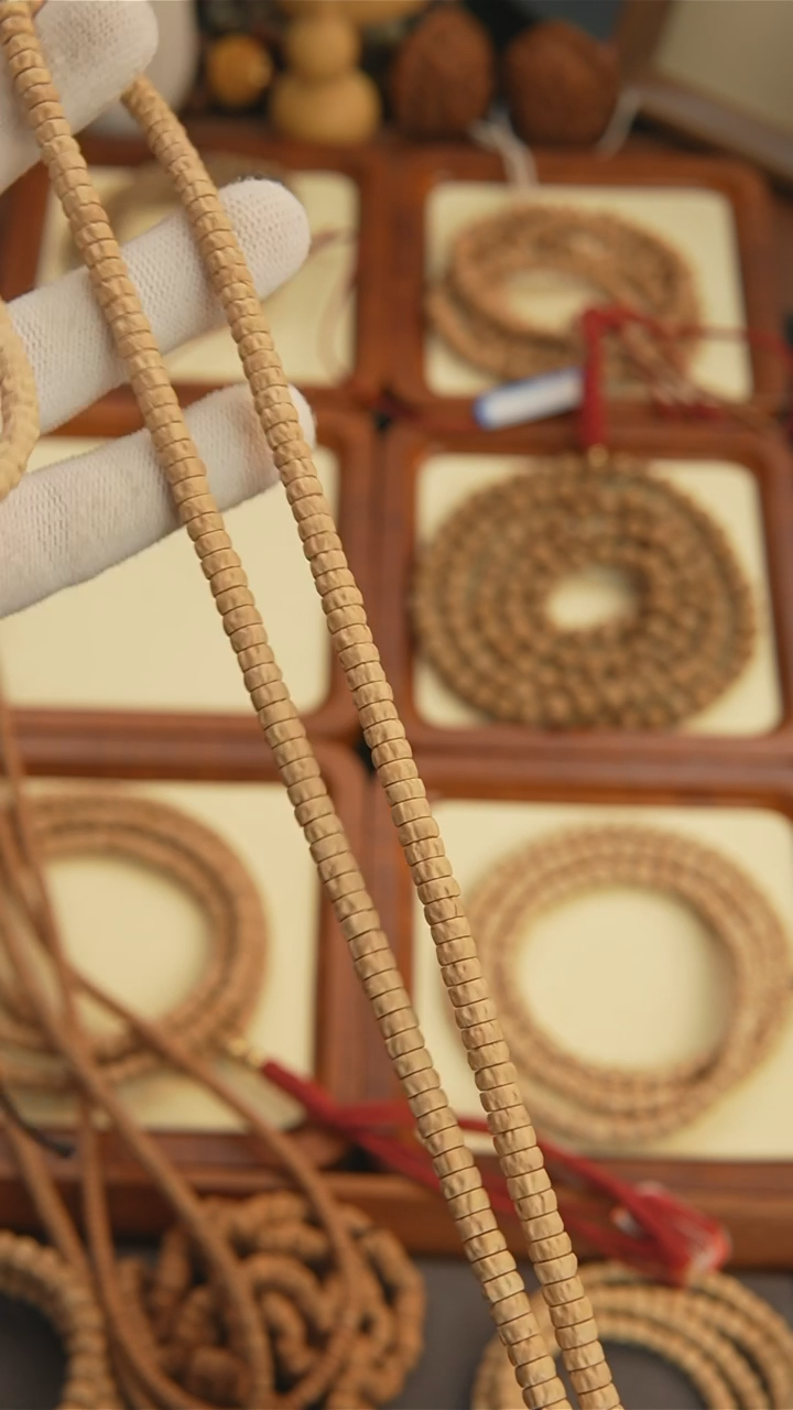 【闪购商品】柏香籽/百香籽吊坠奶油皮药片6