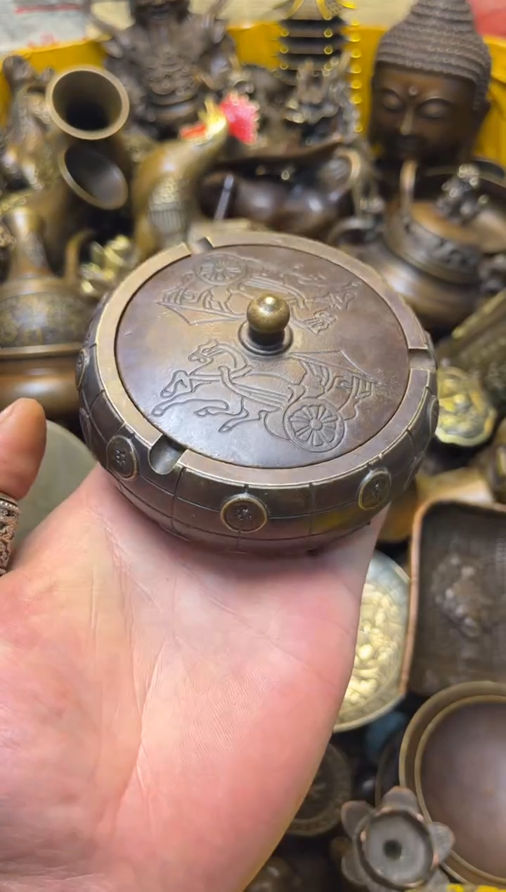 精美铜器，点击下单