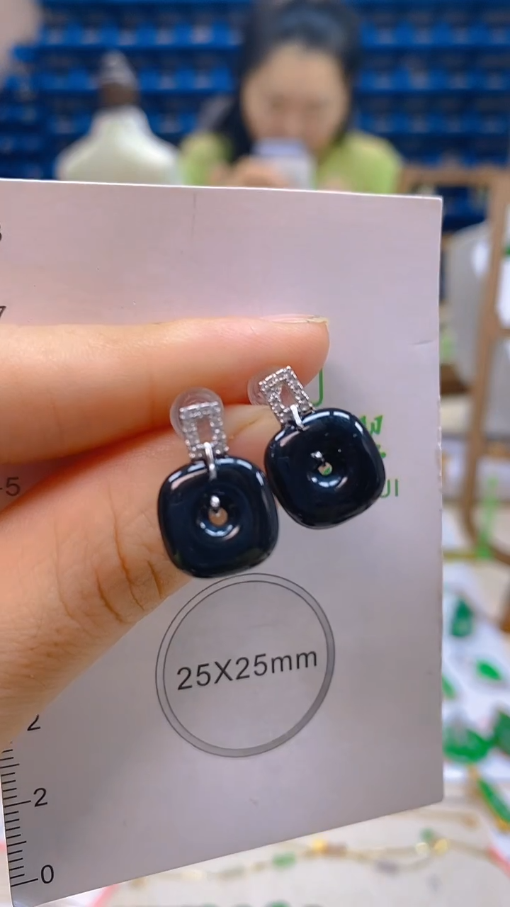 颈饰未镶嵌翡翠新号开播 全场乱卖