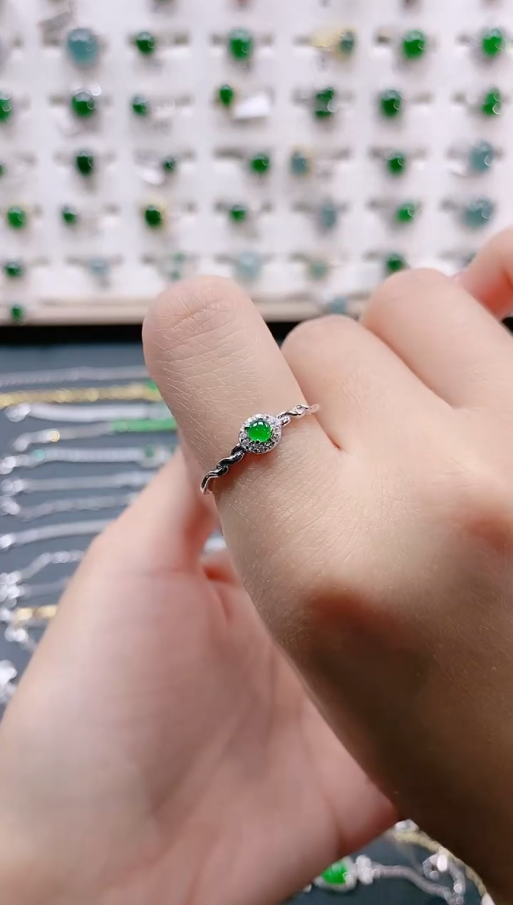 【闪购商品】翡翠戒指银S925镶嵌天然翡翠