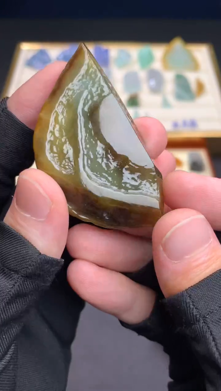 定制翡翠未镶嵌          