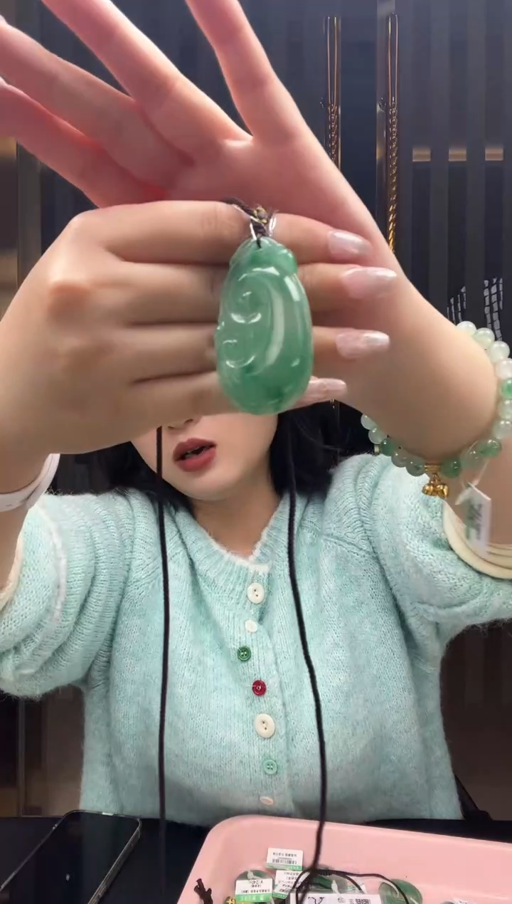 未镶嵌手镯石英质玉12