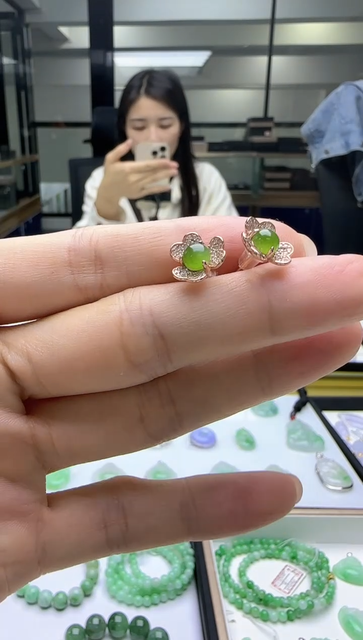 【闪购商品】和田玉（糖玉）耳钉未镶嵌多样性发其一