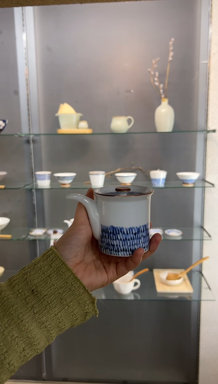 【闪购商品】瓷片みじん唐草 汁次