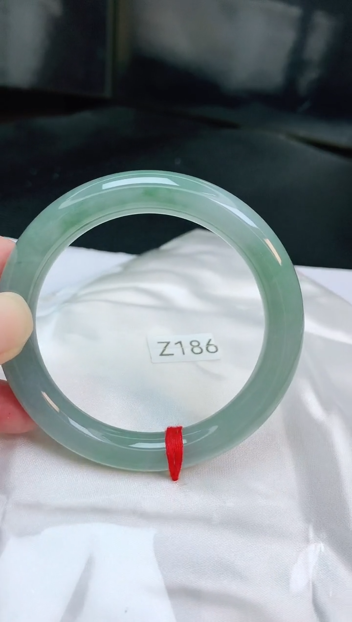 【闪购商品】翡翠手镯未镶嵌缅甸天然A货翡翠