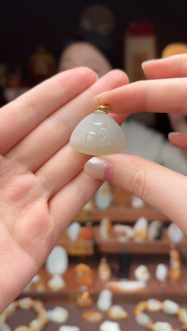 【闪购商品】和田玉ZL4前途无量18K金镶嵌-