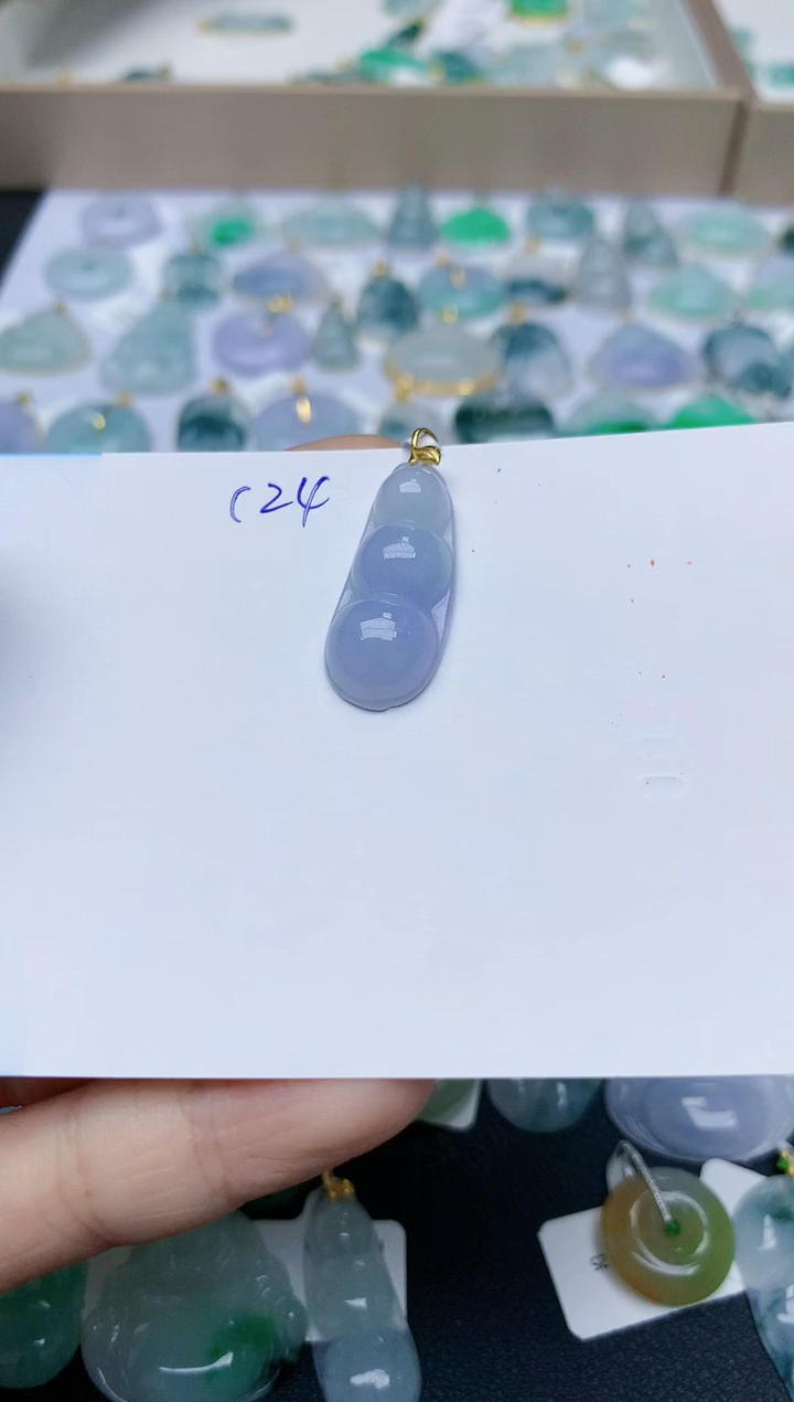 【闪购商品】翡翠颈饰18K金镶嵌天然翡翠A货    