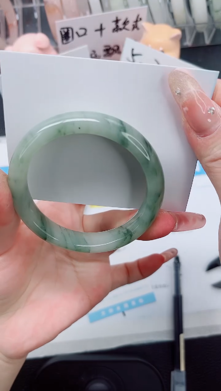 【闪购商品】石英质玉手镯未镶嵌404-56.5