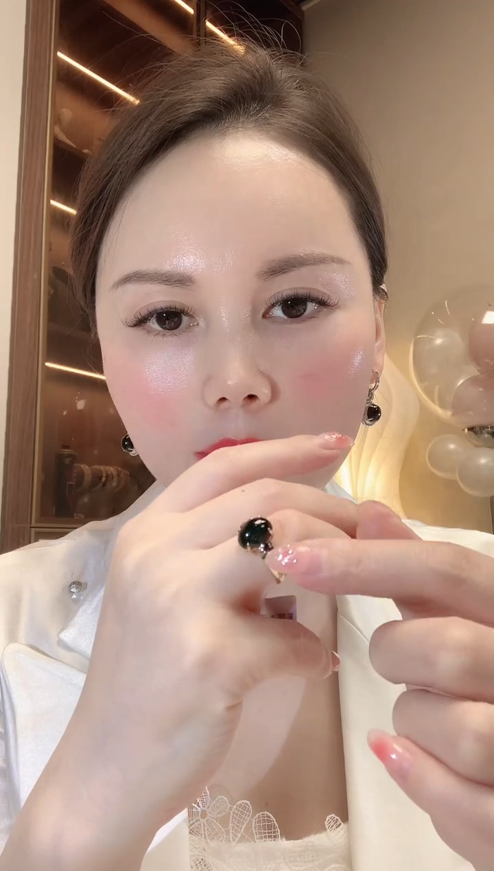 【闪购商品】翡翠戒指18K金镶嵌A37 翡翠