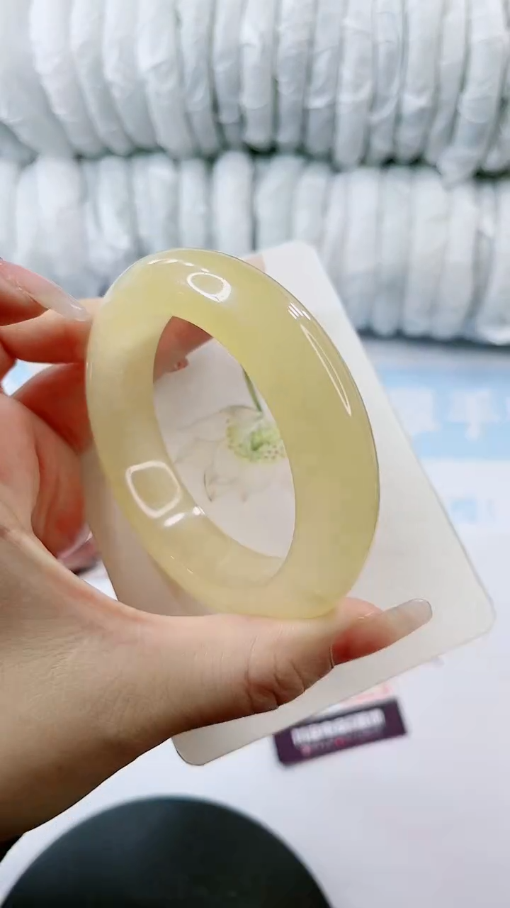 【闪购商品】石英质玉手镯未镶嵌0347137729-多样性发货