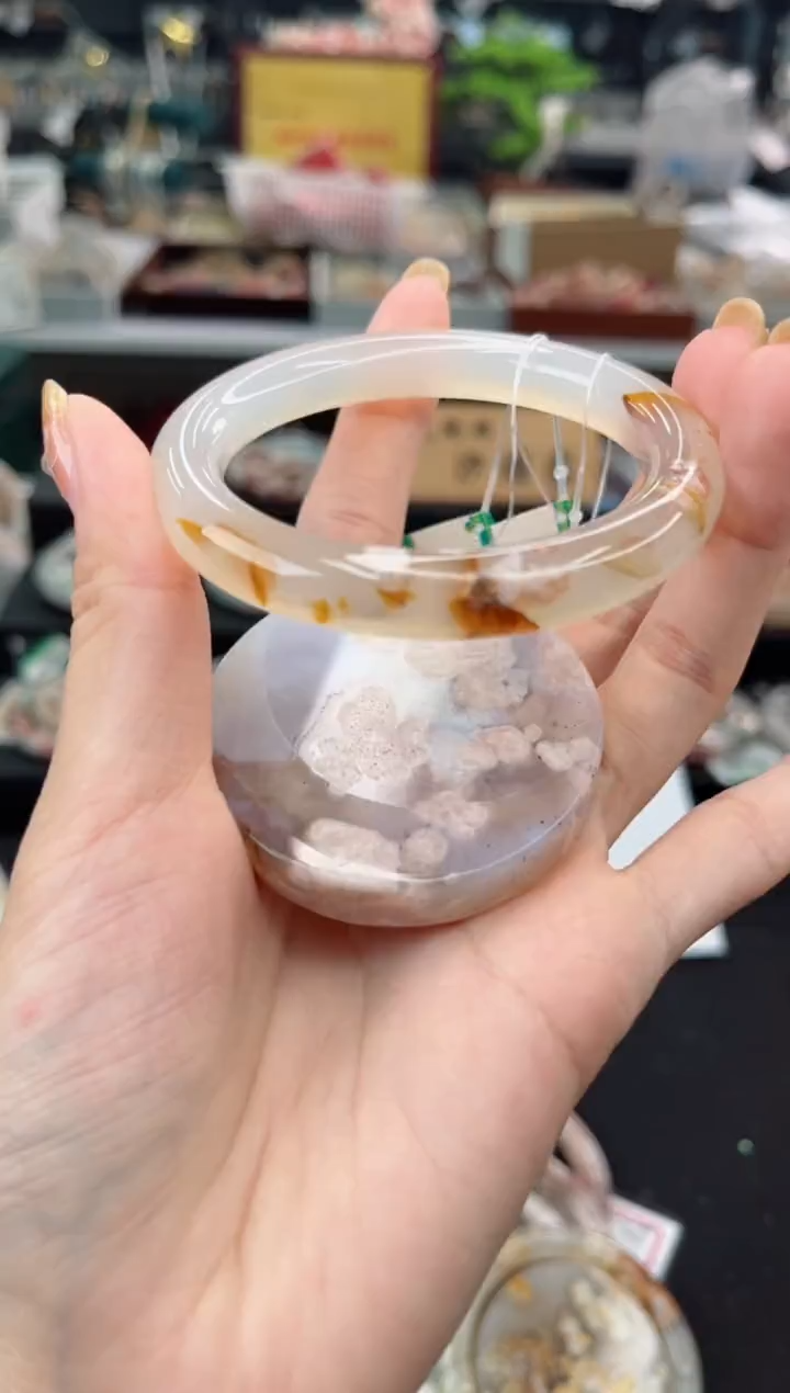 【闪购商品】石英质玉手镯未镶嵌56圈口（赠品镯心）3455527