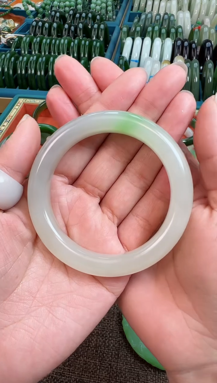 【闪购商品】和田玉手镯未镶嵌手镯多样性发货拍一发一