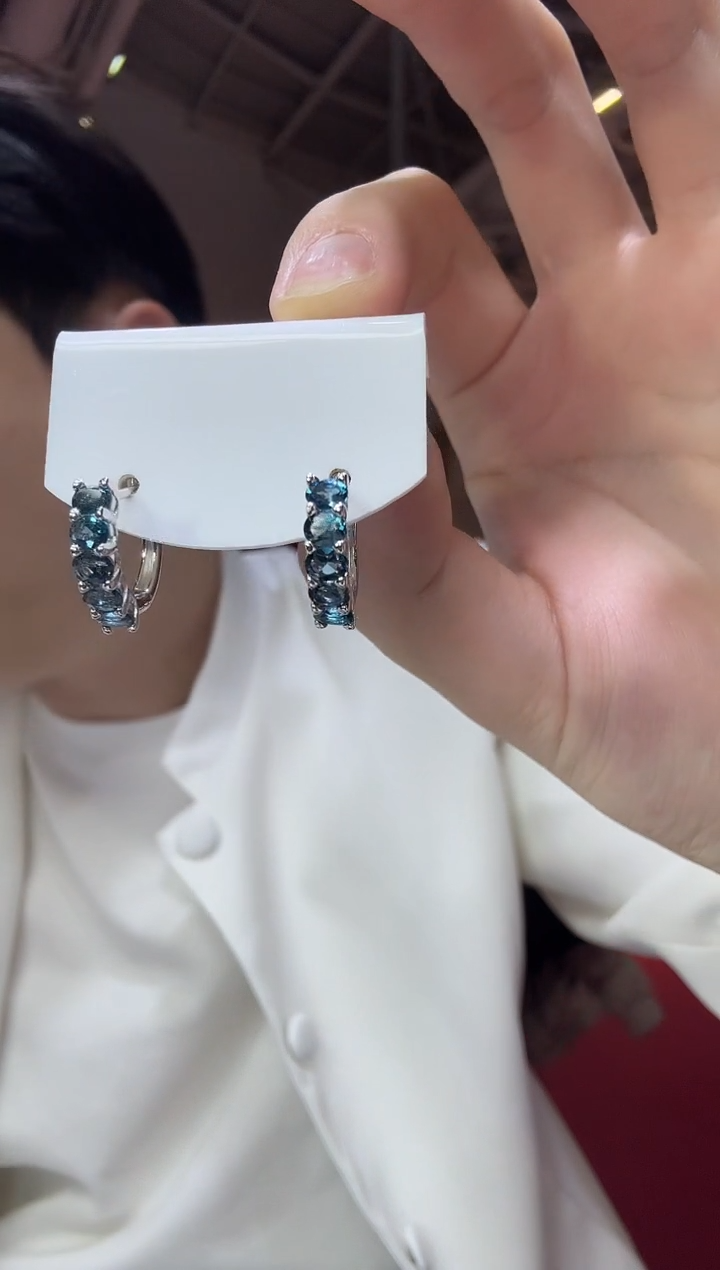 银S925镶嵌托帕石耳饰伦敦蓝耳扣4mm