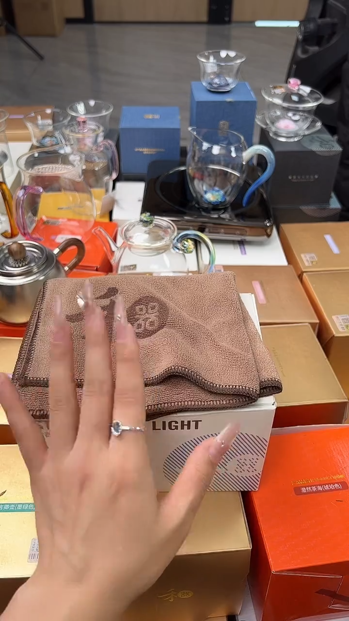 @@禾器晶彩茶巾拍一发二