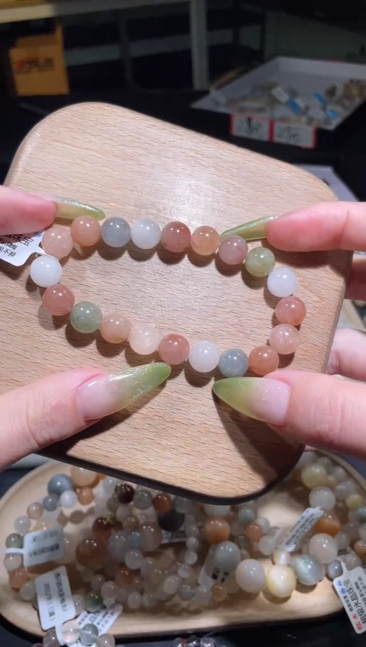 【闪购商品】水晶手链未镶嵌174号多样性发货一O 约10+