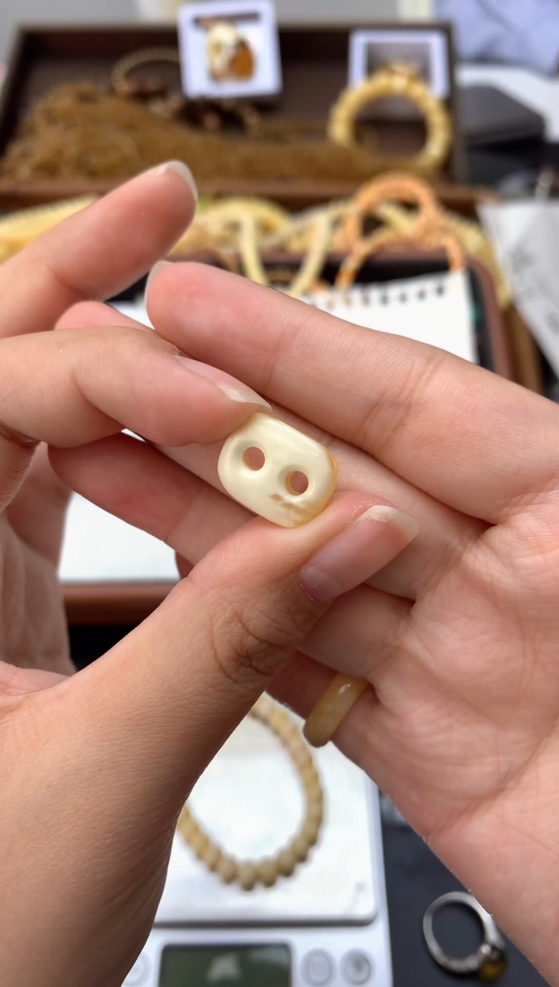 【闪购商品】琥珀珠宝奇石未镶嵌070琥珀蜜蜡花粉小坑