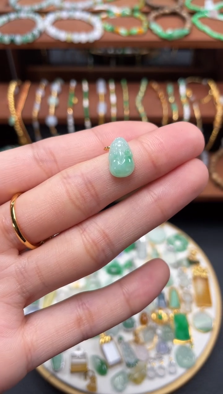 【闪购商品】翡翠吊坠(不含链)18K金镶嵌一个 JK728